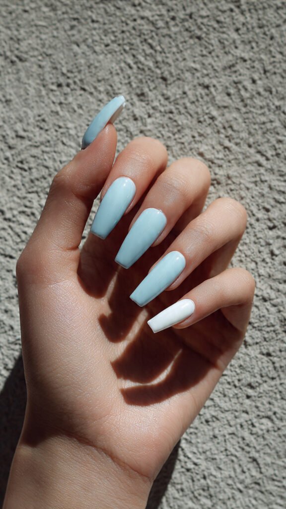 single accent contrast blue and white nails