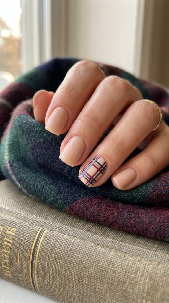 Nails_holding_plaid_scarf_ Nails_holding_plaid_scarf_