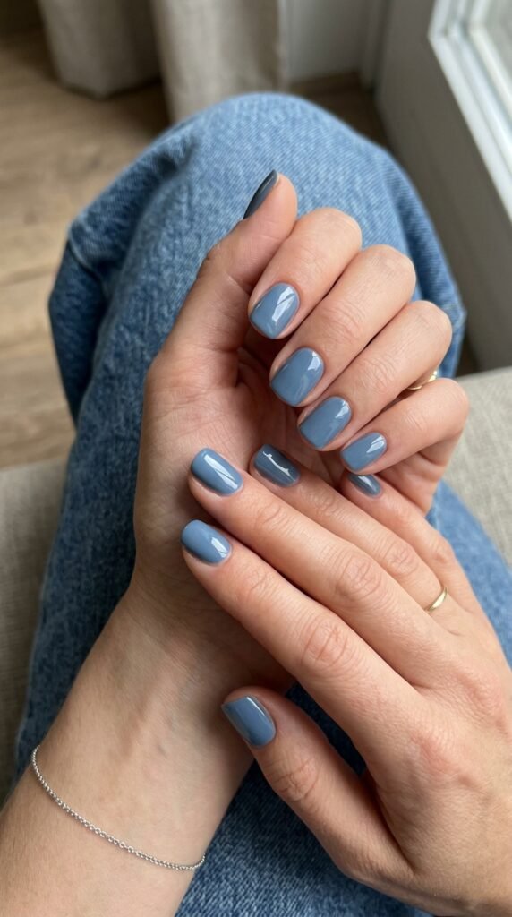 Manicure_with_mid-wash_denim_blue Manicure_with_mid-wash_denim_blue